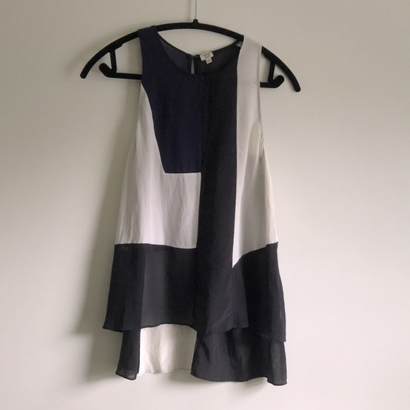 Aritzia Wilfred 100% silk sleeveless top - Picture 1 of 5